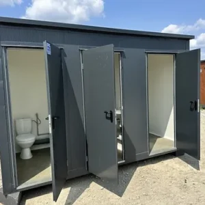 Contenedor sanitario con 3 cabinas