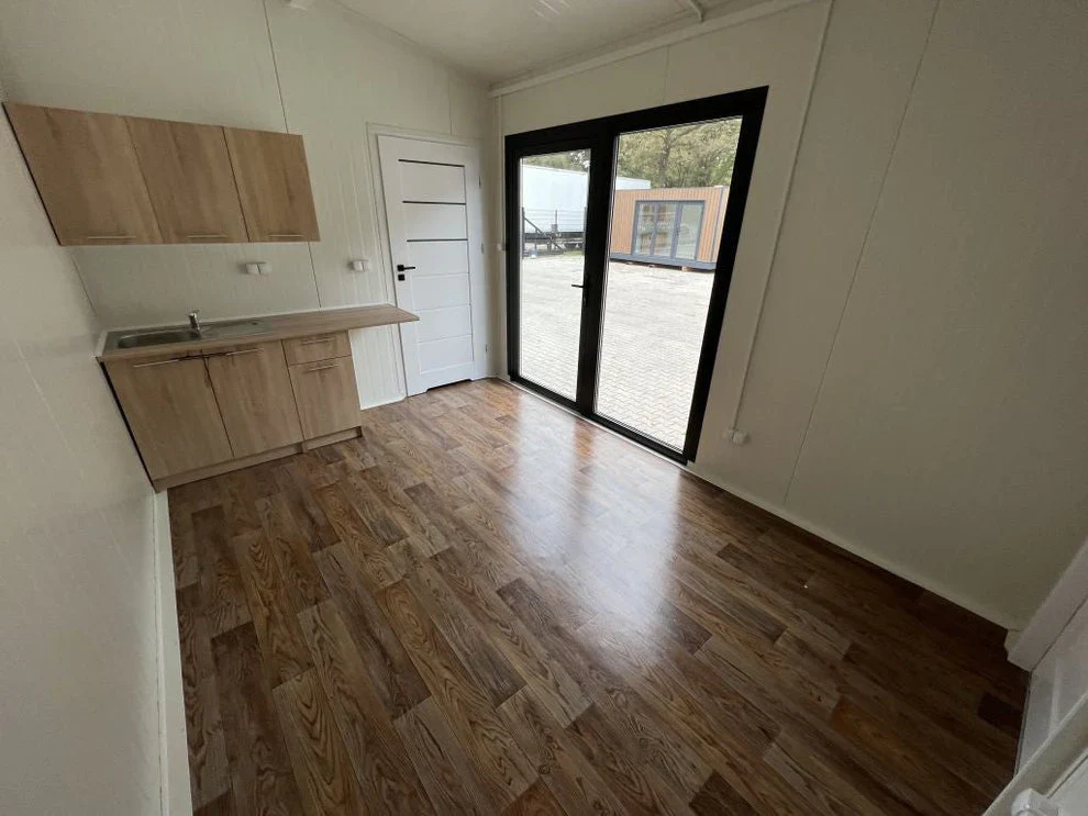 Unidad residencial de 24 m² (8 x 3 m) – Casa pequeña nueva - Imagen 7
