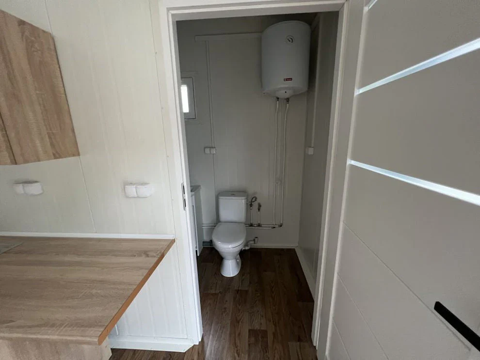 Unidad residencial de 24 m² (8 x 3 m) – Casa pequeña nueva - Imagen 8